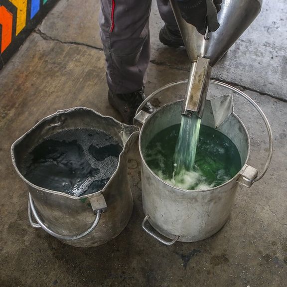 وبسایت نفتیها:شرکت ملی پالایش و پخش فرآوردههای نفتی، بنزین را لیتری ۵۰۰ تومان به خارجیها فروخته