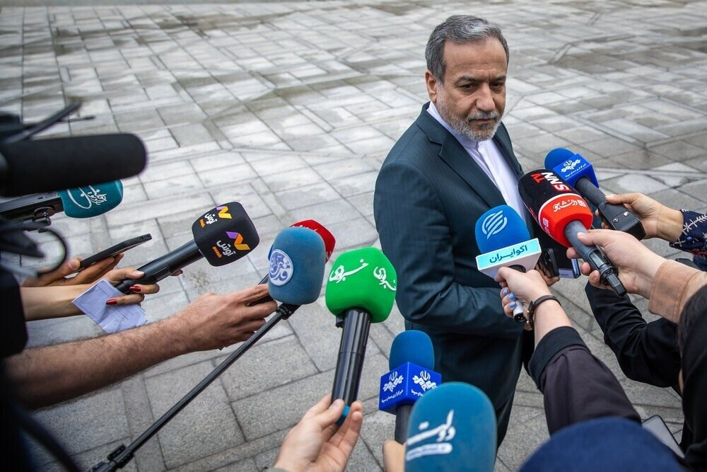 عراقجي: الإفراج عن مواطنين فرنسيين في إيران بـ"الرأفة الإسلامية"