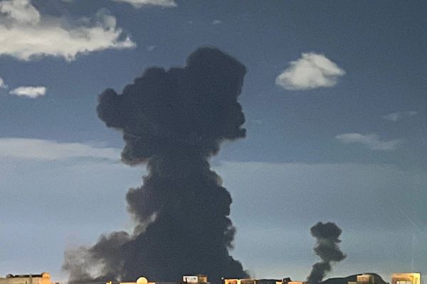 تقارير عن انفجارات وتحليق مكثف للمقاتلات في عدة مدن إيرانية