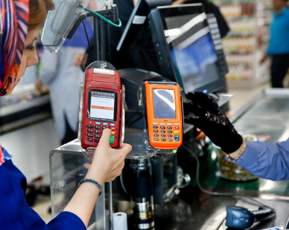 رییس کمیسیون اقتصادی مجلس: روی ۴۵ درصد کارتخوانها، هیچ نظارت مالیاتی وجود ندارد