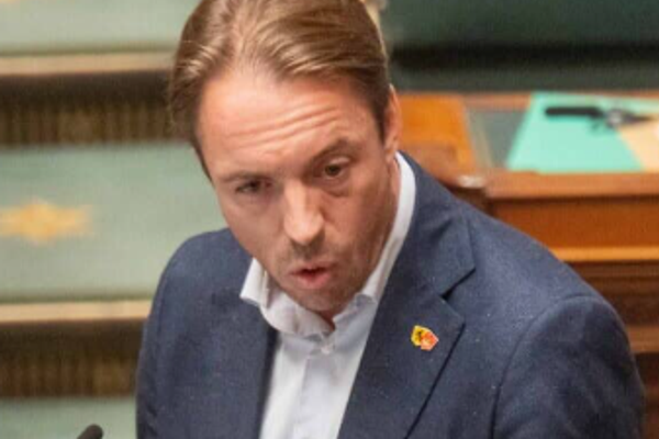 نماینده پارلمان بلژیک: عوامل سپاه و حامیان رژیم و خانوادههایشان از بلژیک اخراج شوند