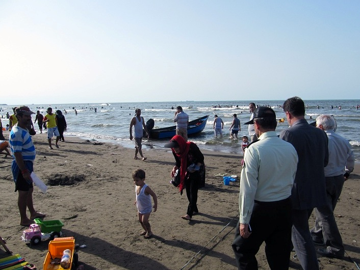 تهدید دوباره رادان و حضور گسترده گشت‌‌های حجاب در سواحل پارک‌های‌ ایران