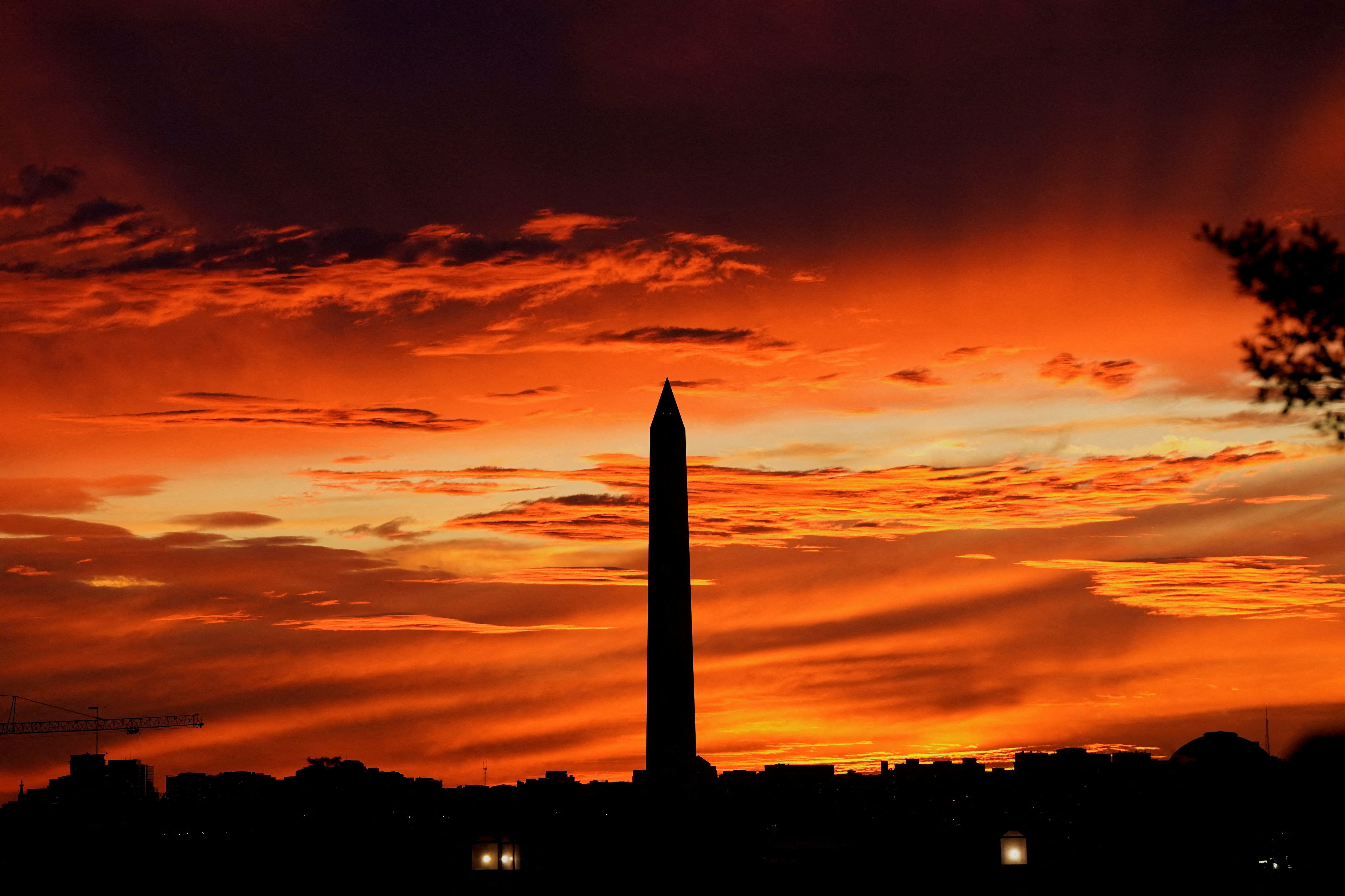دولت آمریکا پس از ۷ سال بار دیگر تعطیل شد
