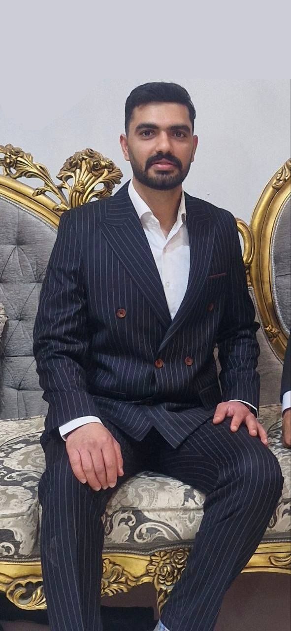 حسین رضایی با شلیک گلوله جنگی به سر، در آغوش برادرش جان باخت