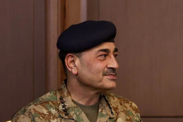 رویترز: فرمانده ارتش پاکستان به ترامپ گفته ادامه محاصره دریایی مانع مذاکره است