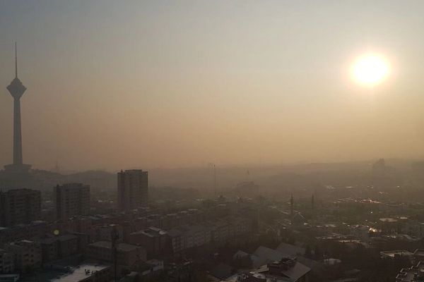 إيران تتشبث بالتفاؤل.. والمطالب الأميركية الصارمة تلقي بظلالها على المفاوضات