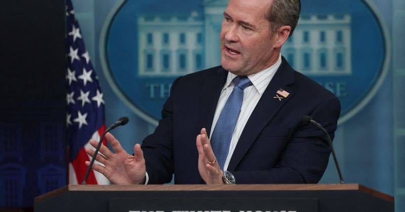 البيت الأبيض يؤكد مجددًا عزمه "تفكيك البرنامج النووي الإيراني بالكامل"