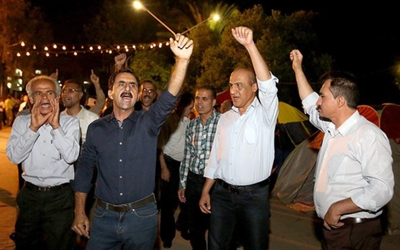 وكالة أنباء إيرانية: 1300 عامل متقاعد في مصنع بشيراز لم يتقاضوا رواتبهم منذ 18 عاما