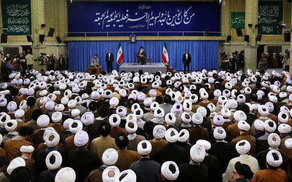 ائمه جمعه مراکز استانها، منصوبان خامنهای و نماینده او در استانها به شمار میآیند. این نمایندگان در اختلافاتی که با منصوبان دولتها در استانها پیدا میکنند معمولا دست بالا را دارند.