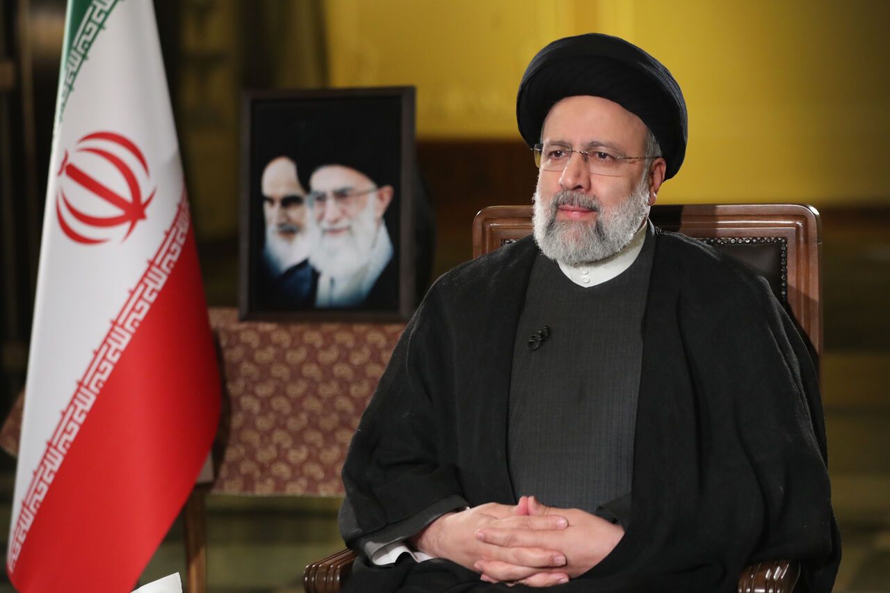 Raisi Only Briefly Refers To Iran's Nuclear Issue In Televised Talk