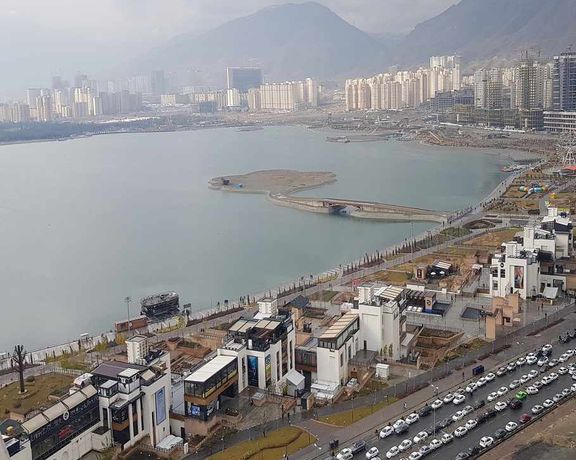 مدیرکل شرکت آب و فاضلاب: شهروندان تهران روزانه ۱/۲ برابر دریاچه چیتگر آب شرب مصرف میکنند