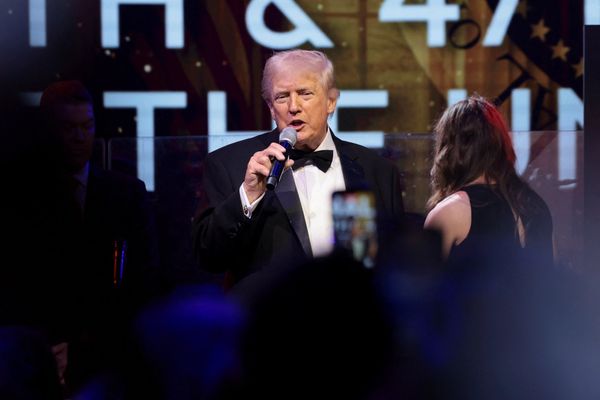 رویترز: ترامپ تعطیلاتش را با عملیات غافلگیرانه علیه مادورو به پایان رساند