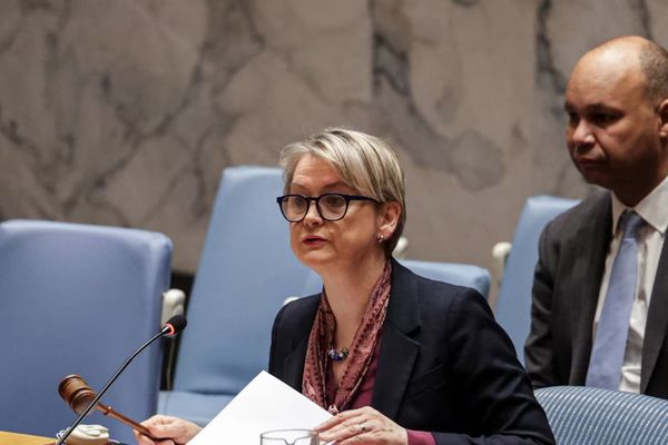 وزیر خارجه بریتانیا: نیاز فوری به بازگرداندن آزادی ناوبری در تنگه هرمز وجود دارد