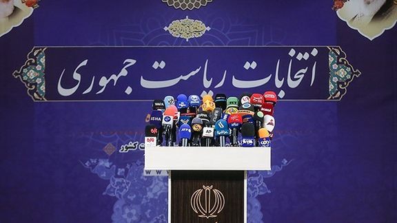 ۴۴ اقتصاددان: نامزدهای انتخابات کلیگویی میکنند و راهحل مشخصی ارائه نمیدهند