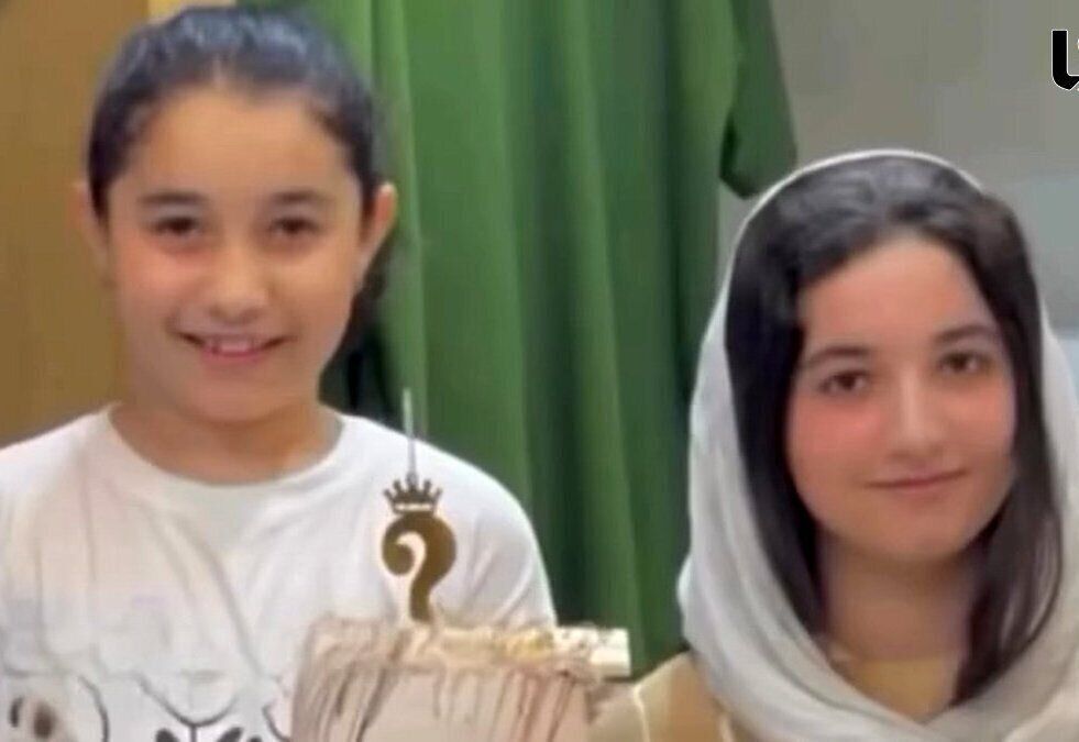 دو خواهر ۱۰ و ۱۷ ساله بر اثر سقوط دستگاه غلتک راه‌سازی در جاده هراز کشته شدند