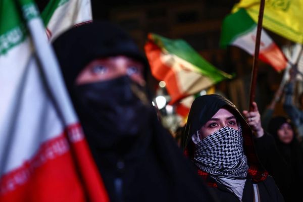 Calls for secrecy in Tehran reflect divisions over US talks