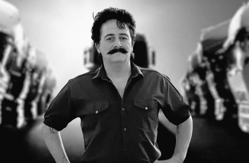 واکنش توماج صالحی به حکم شهاب دارابی: زیر سایه استبداد همبستگی مردمی جرم‌انگاری می‌شود