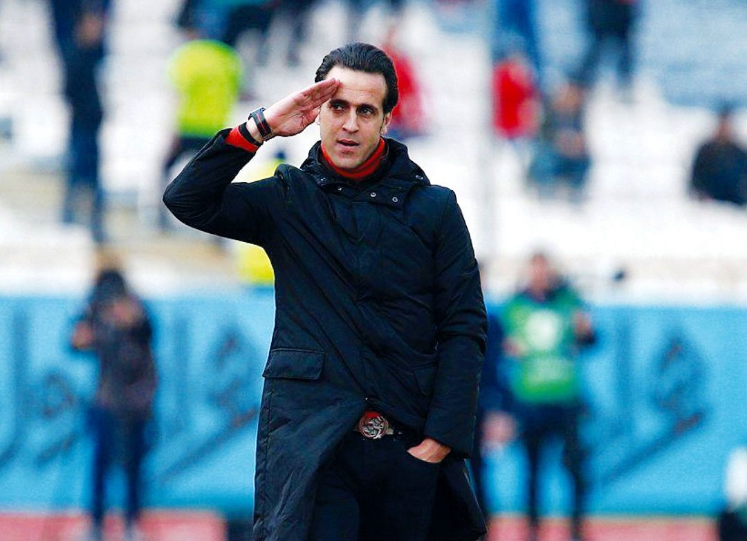 Popular soccer player Ali Karimi (file photo)