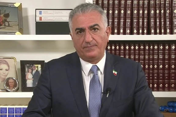 پخش زنده نشست خبری شاهزاده رضا پهلوی ساعت ۵ بعد از ظهر به وقت ایران