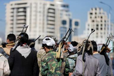 سایت آمریکایی: حوثی‌ها با هجوم به سفارت آمریکا در یمن گروگان‌گیری کرده و تجهیزات برده‌اند