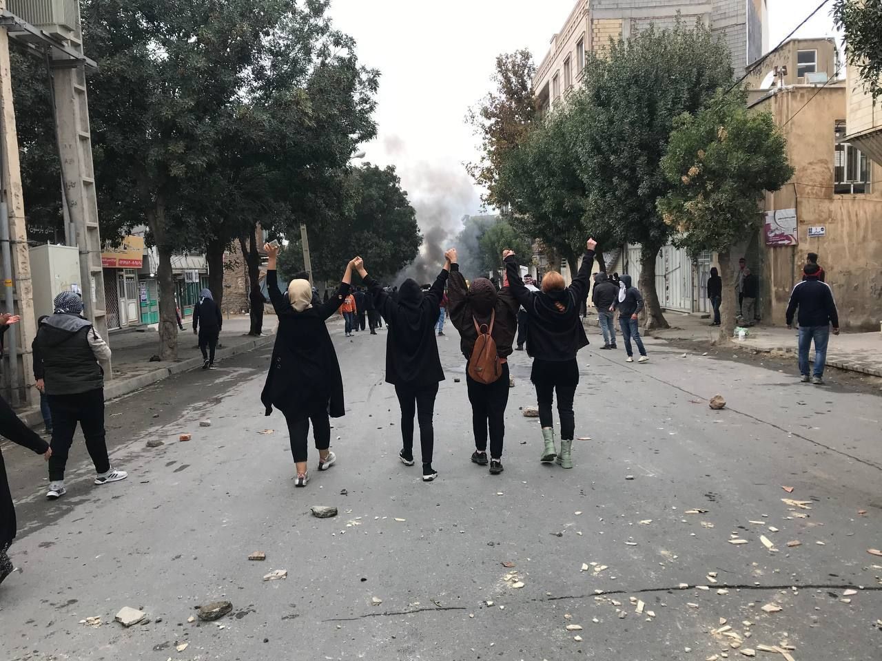 سازمان حقوق بشر ایران: دست‌کم ۳۴۲ تن، از جمله ۴۳ کودک در جریان اعتراضات کشته شده‌اند 