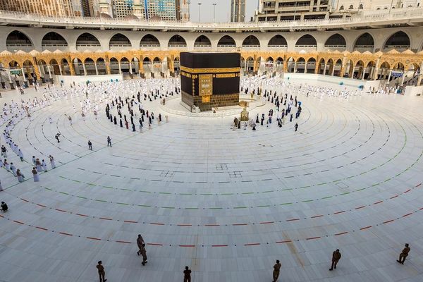 Saudi Reinstates Pilgrimage Flights To Iranians After Detente