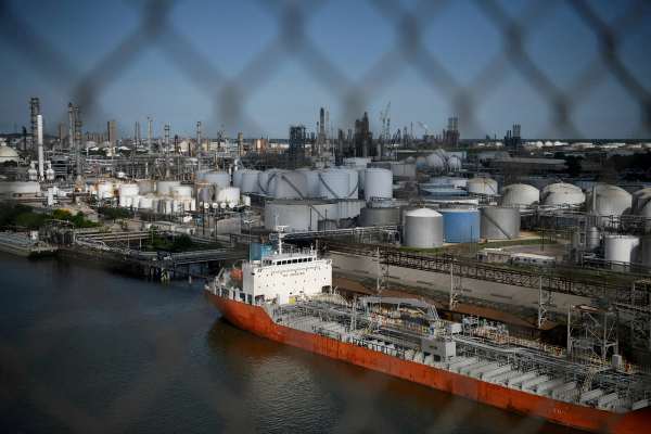 US-Seized Iranian Oil Offloaded Near Texas