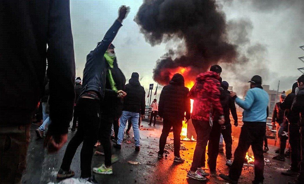 "نوفمبر 2019 الدامي"..  انتقال من الاحتجاجات الاجتماعية إلى الحركة الثورية