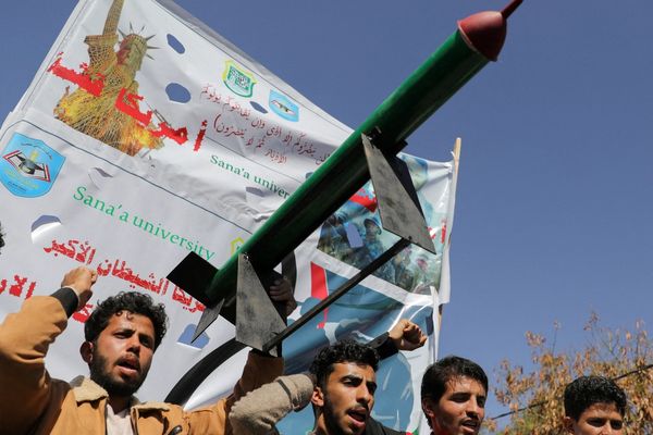 Vessel Hit by Missiles off Yemen's Coast - Shipping Sources