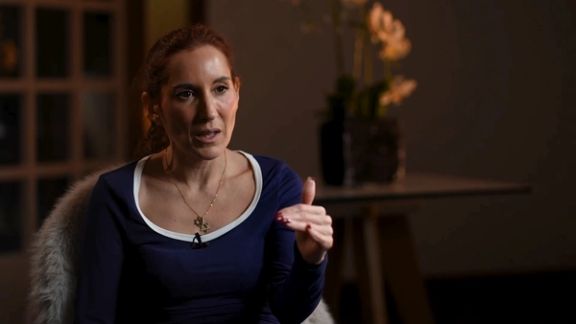 نفوذ تا بیت خامنهای؛ روایت کاترین شکدم از دسترسی به هسته قدرت در جمهوری اسلامی