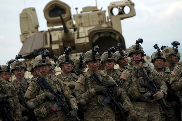 «آماده باش کامل» در پیام حمایت ترامپ از معترضان ایران به چه معناست؟