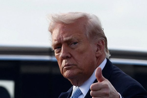 دونالد ترامپ: گفتوگوها با مقامهای ایرانی بسیار فشرده بوده است