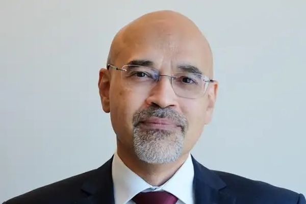 صحيفة سويدية: المسؤول السابق بمعهد الشؤون الدولية استفاد من تمويل حكومي "لصالح طهران"