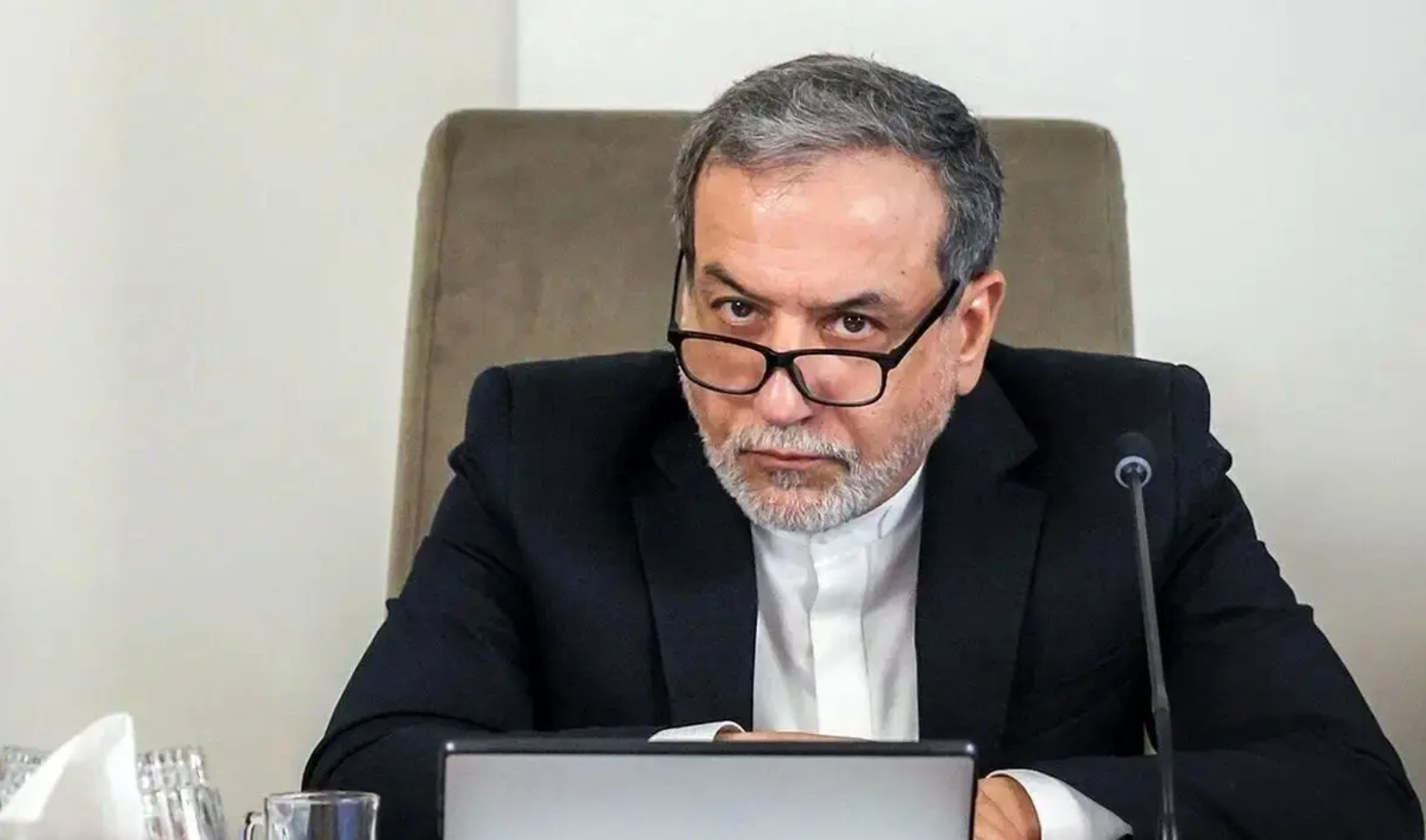 عراقچی: درباره غنی‌سازی صفر و توان موشکی با آمریکا مذاکره نخواهیم کرد