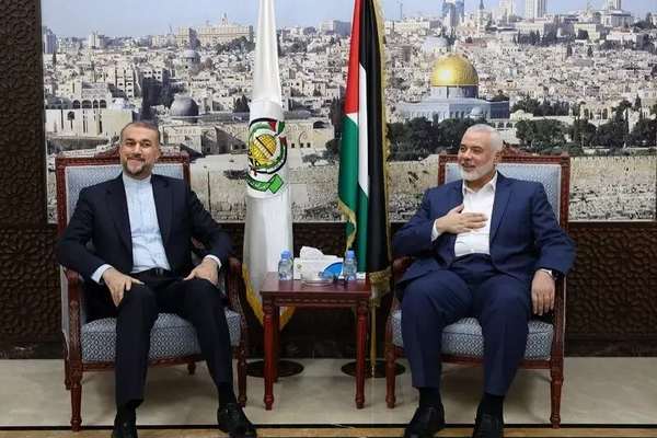 Iran's Foreign Minister Meets Hamas Leader In Qatar
