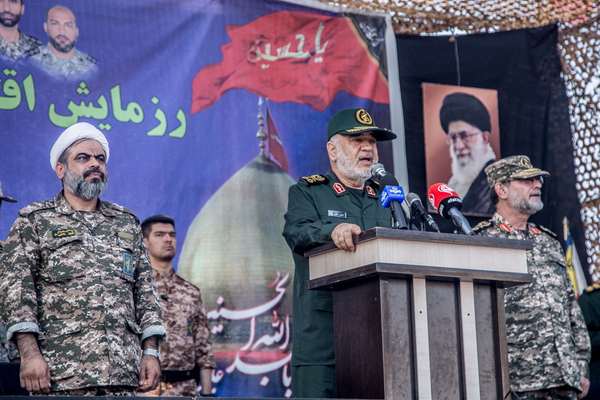 IRGC Warns US To Leave Persian Gulf Region
