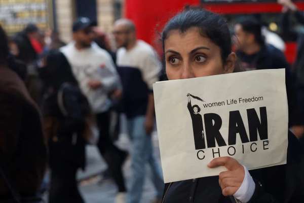 Iranians among top asylum seekers in UK in 2024