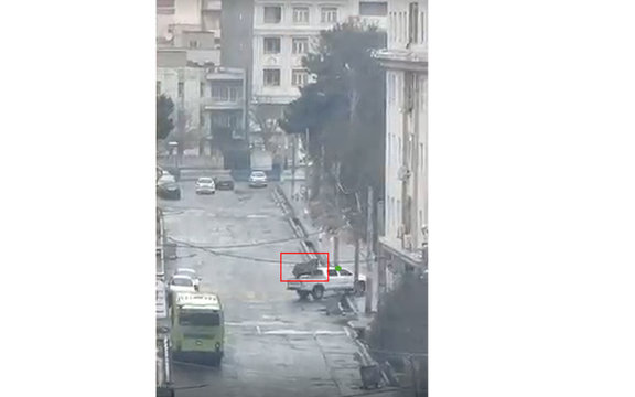 در شهریار در غرب تهران، ویدیویی که ۲۲ اسفند برای ایراناینترنشنال ارسال شد نشان میدهد یک وانت تویوتا به دبیرستان الزهرا وارد میشود که به نظر میرسد یک تیربار زیر برزنت آن پنهان شده است