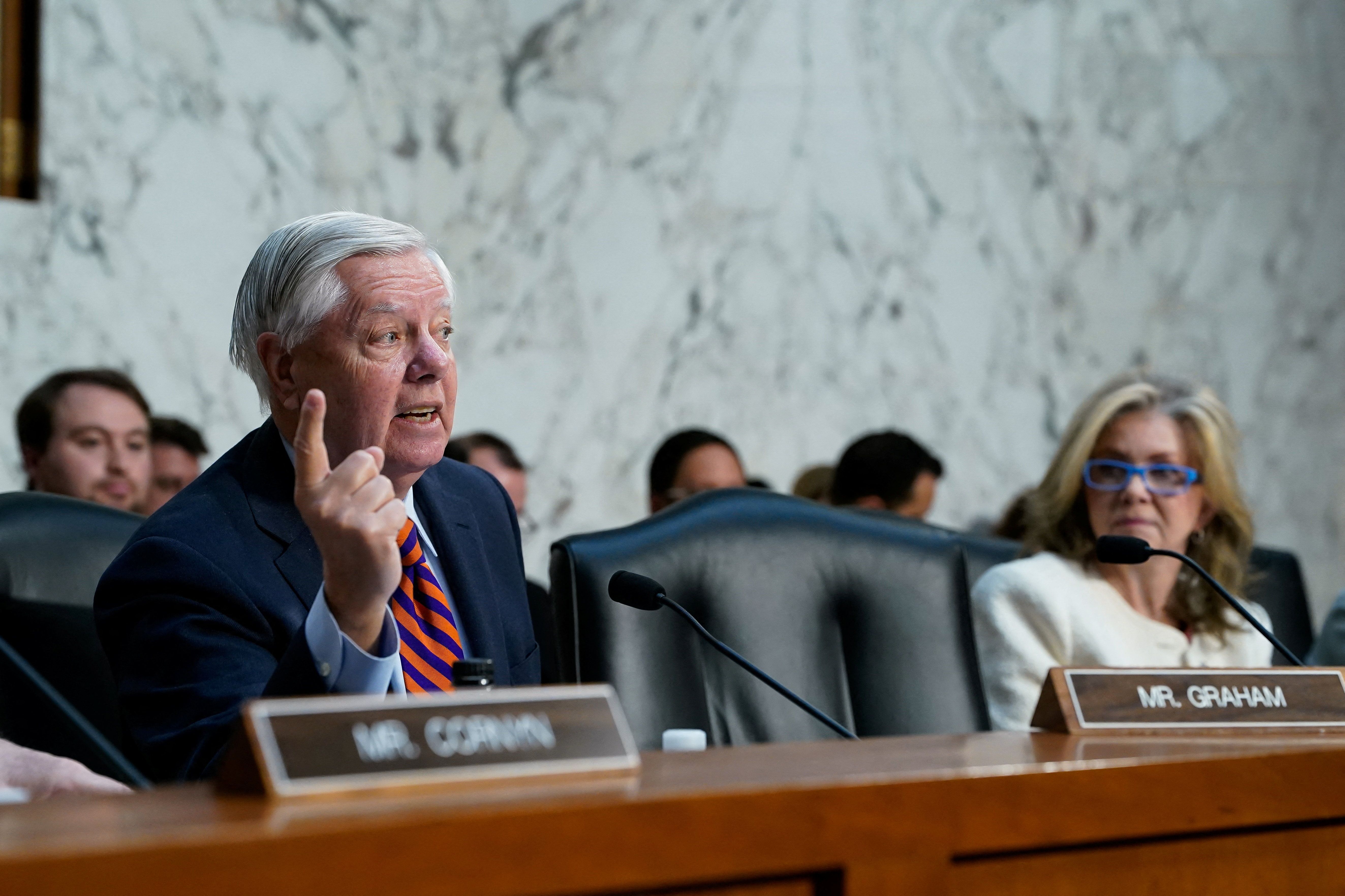 سناتور لیندزی گراهام: در نهایت باید آیت‌الله را از میان برداریم