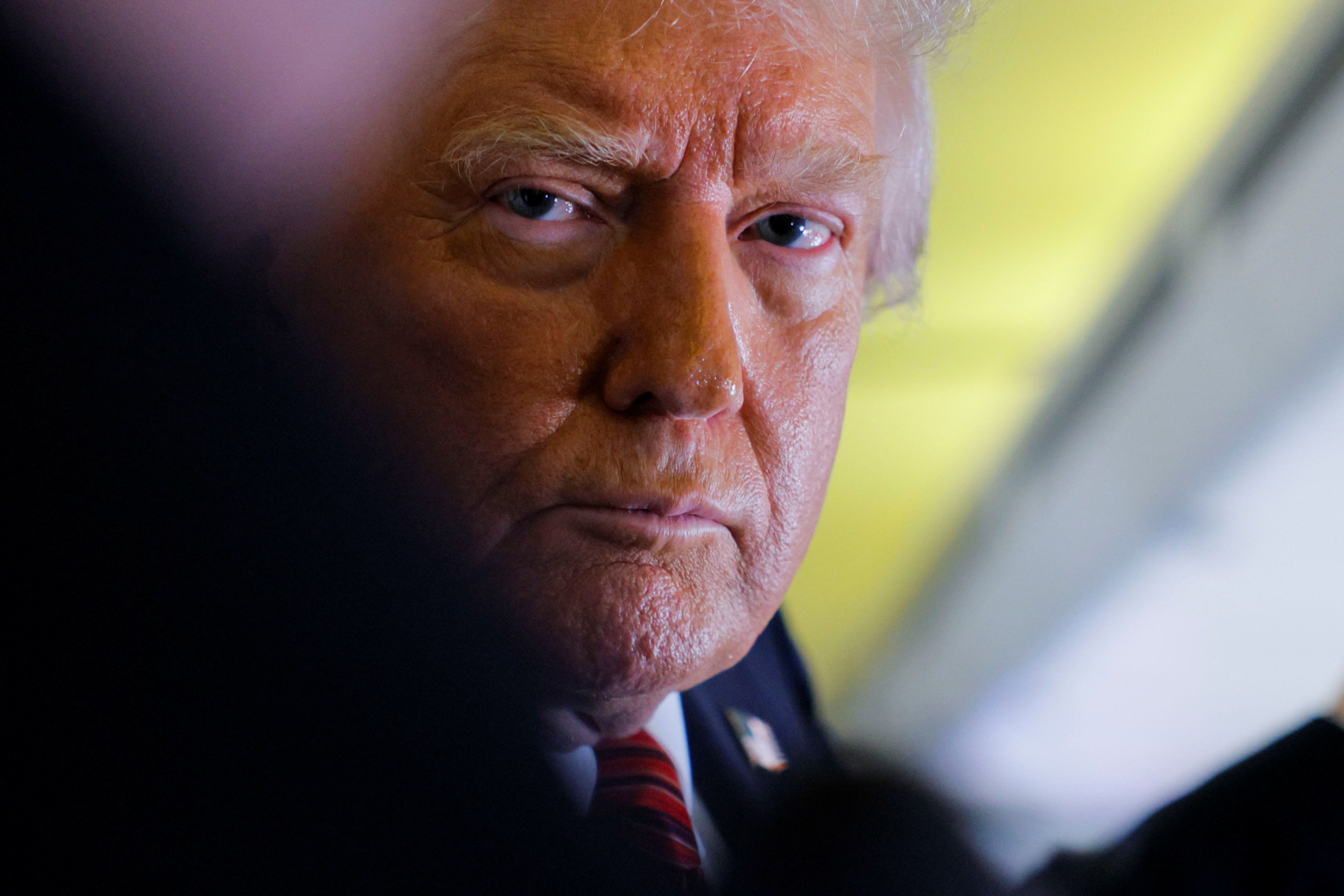 ترامپ درباره احتمال افزایش فشار بر جمهوری اسلامی: ببینیم هفته آینده چه می‌شود