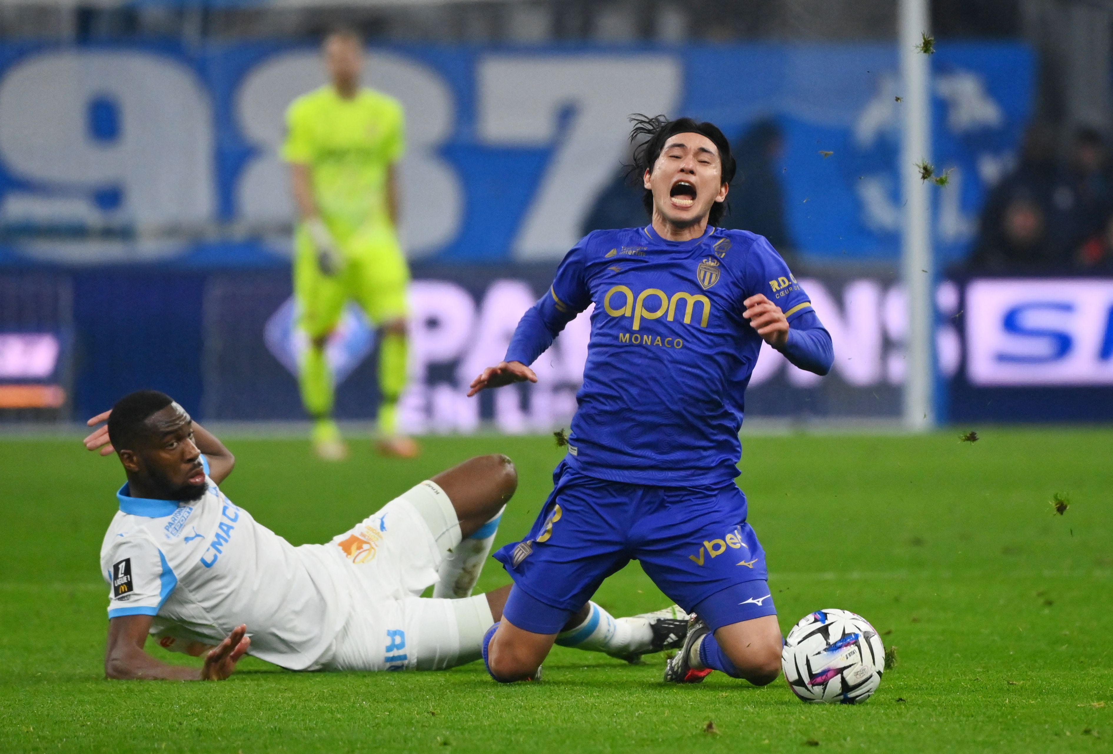 شوک به تیم ملی ژاپن در آستانه جام جهانی ۲۰۲۶، مینامینو رباط صلیبی پاره کرد