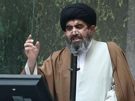 نماینده مجلس: حیوانات خانگی در مجتمعهای مسکونی وحشت و بیماری ایجاد میکنند