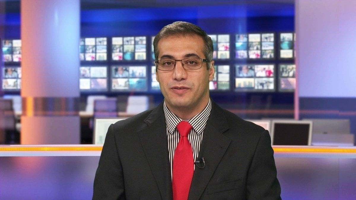 رضا ولی‌زاده: فرش قرمز حکومت برای بازگشت چهره‌ها از خون قربانیان رنگ گرفته است