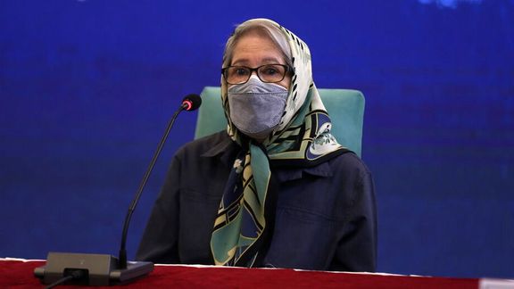 مینو محرز: وزارت بهداشت از اول نباید روی واکسن تولید داخل حساب باز میکرد