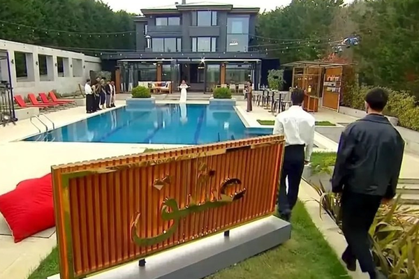 خبرگزاری فارس: شرکتکنندگان «عشق ابدی» و «زن روز» تحت پیگرد قانونی قرار دارند