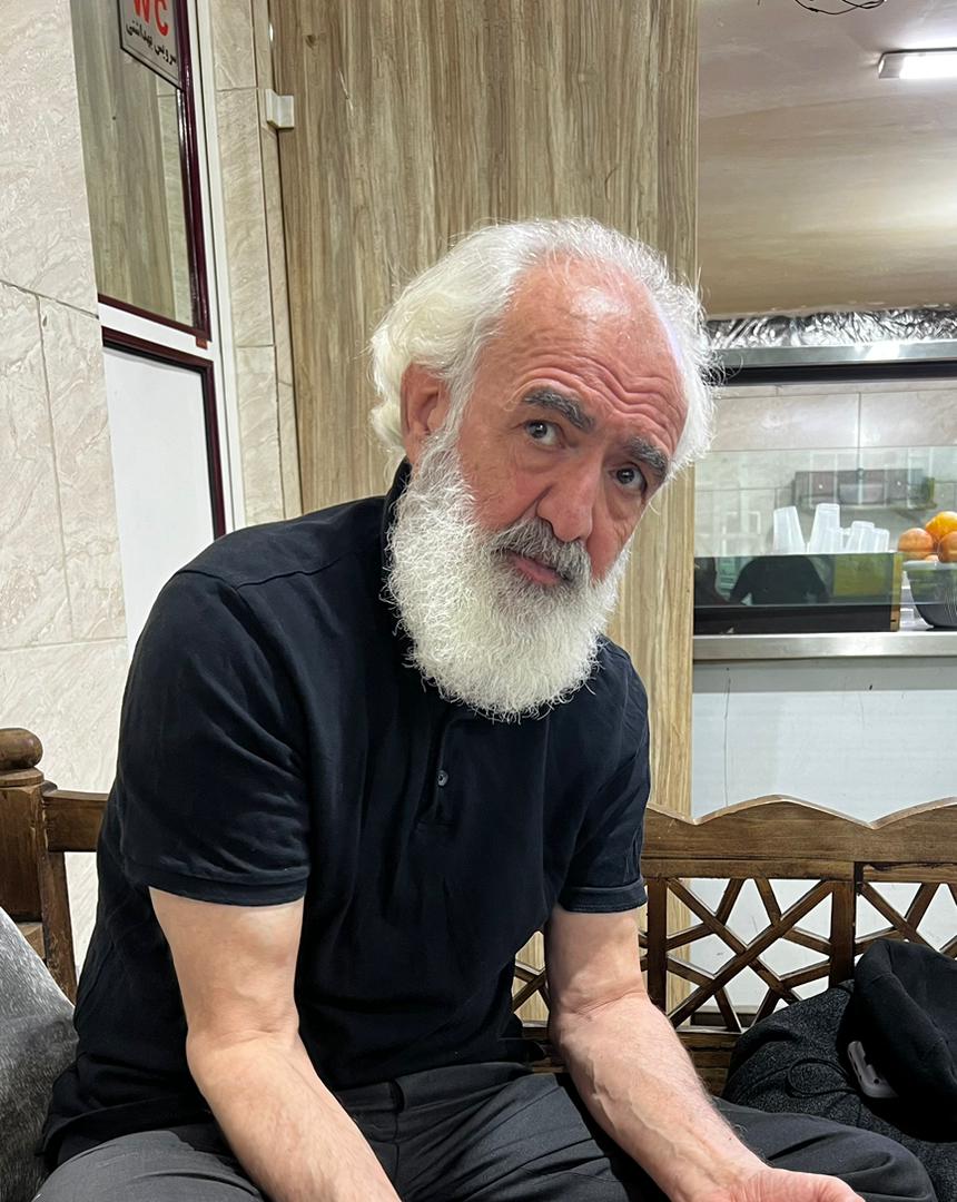 تصویری از شهریار بیات در زمان اعزام به مرخصی در زمستان ۱۴۰۲