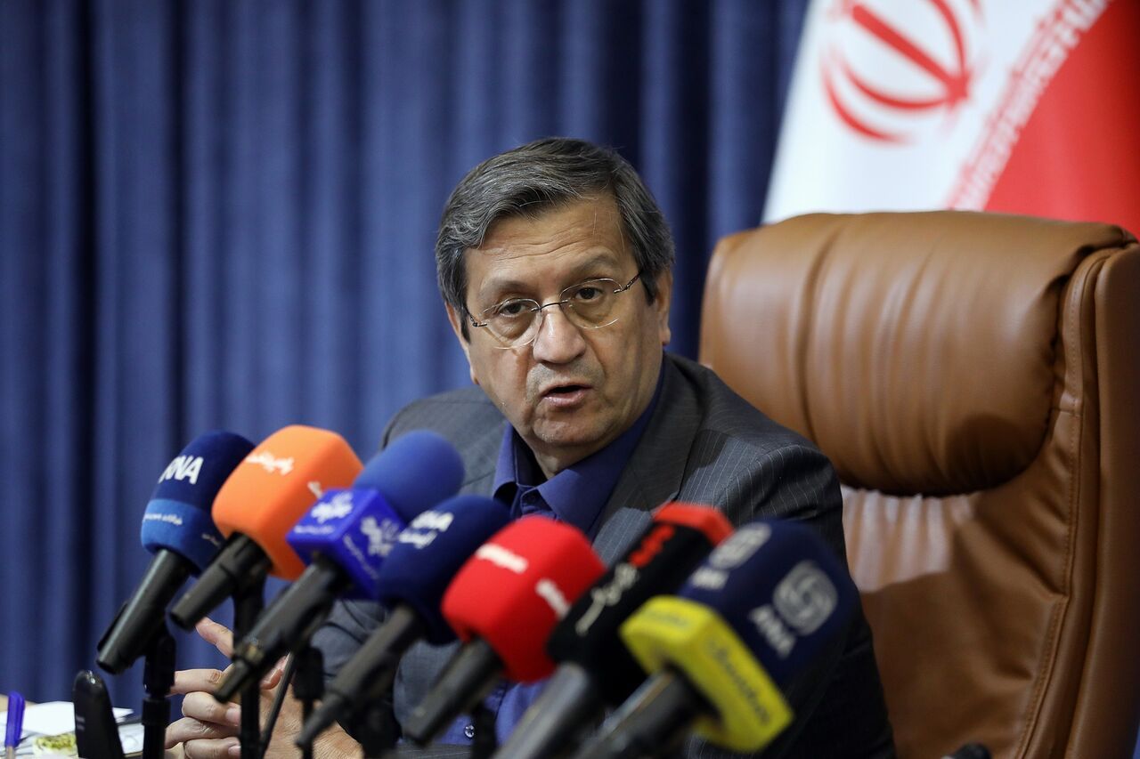رییس کل بانک مرکزی: خطاب به ترامپ می‌گویم ایران ارز دارد، به قدر کافی هم دارد