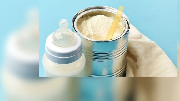 انجمن تولیدکنندگان شیرخشک: ارز ترجیحی نمیدهند، فقط برای دو ماه مواد اولیه شیرخشک داریم