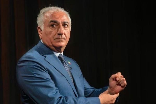 شاهزاده پهلوی: جمهوری اسلامی برای مقابله با جمعیت میلیونی مردم با کمبود شدید نیرو روبروست