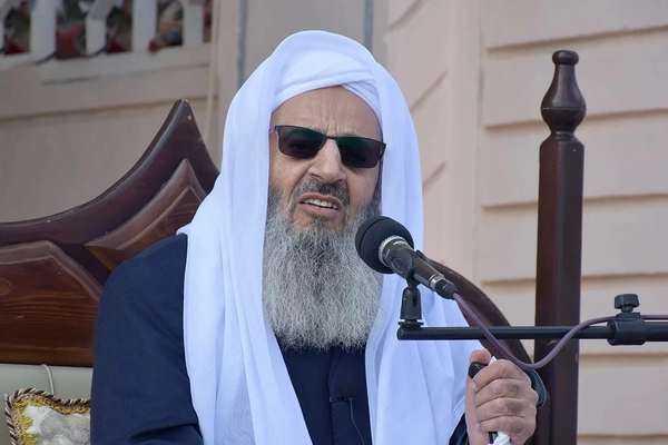 IRGC Hired Hitman To Kill Sunni Leader Of Zahedan